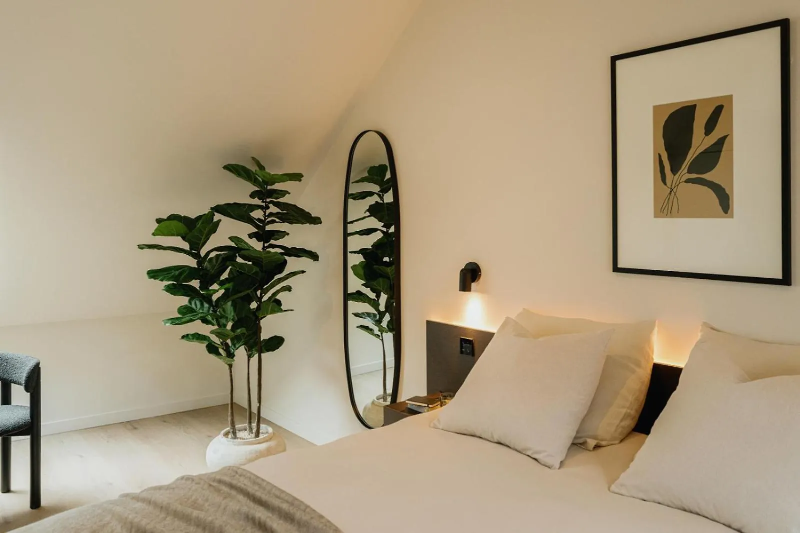 Raibu Antwerp Hotel