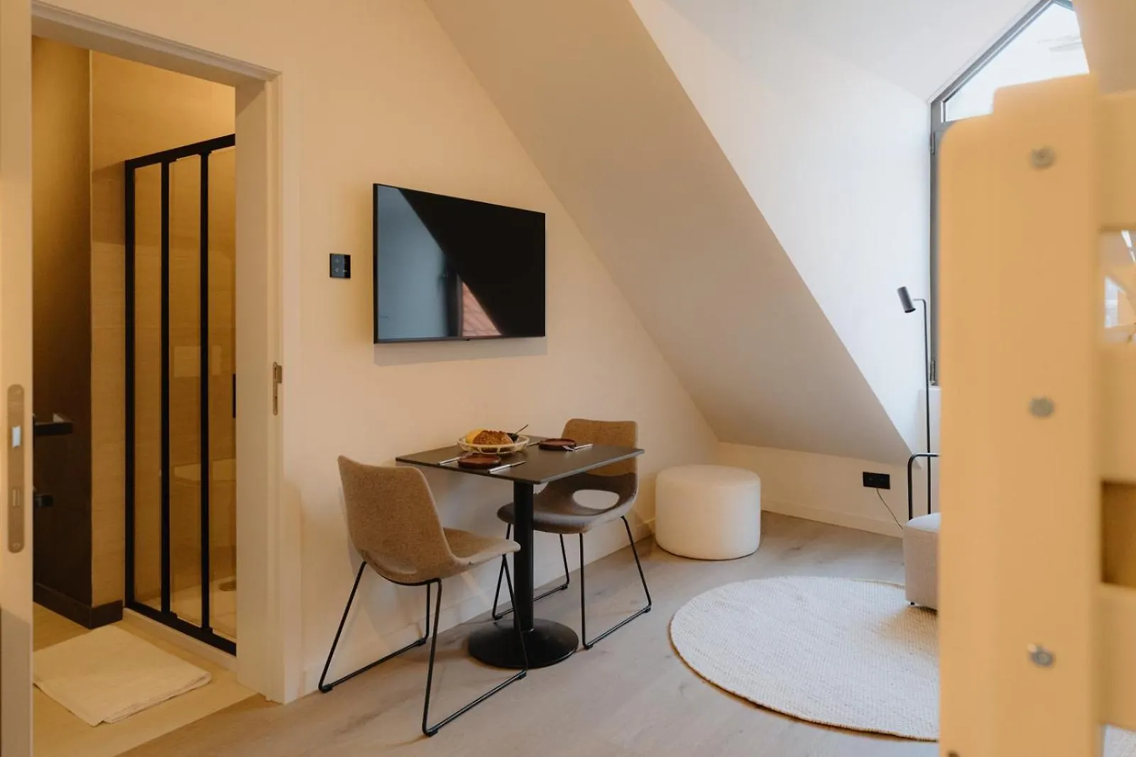 Raibu Antwerp Hotel