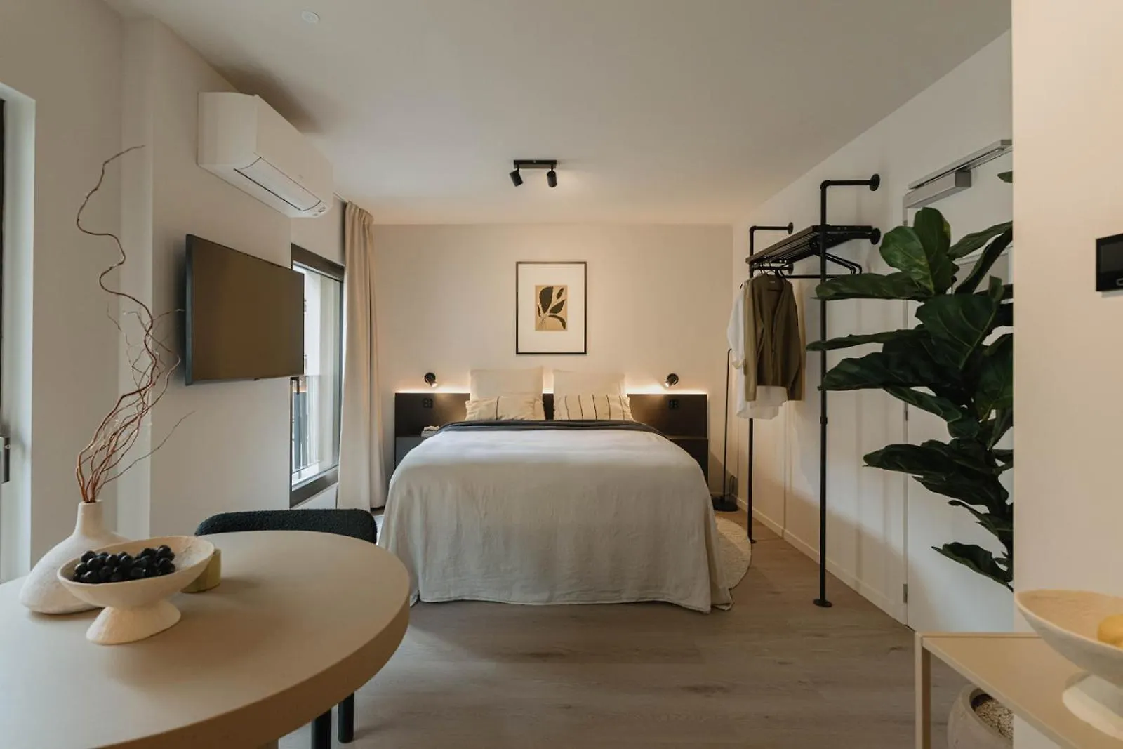 Raibu Antwerp Hotel