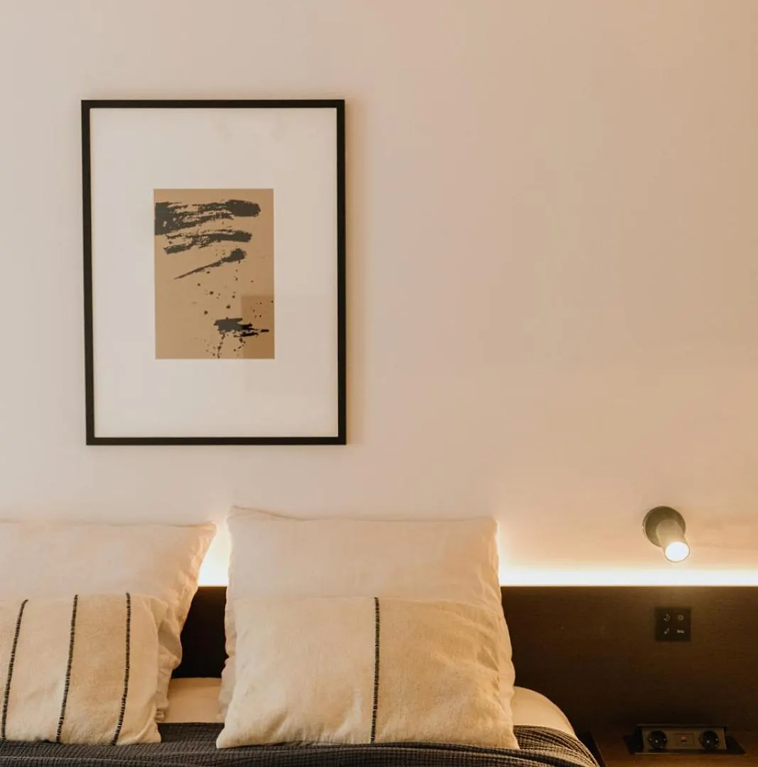 Raibu Antwerp Hotel 0*,  Belgium